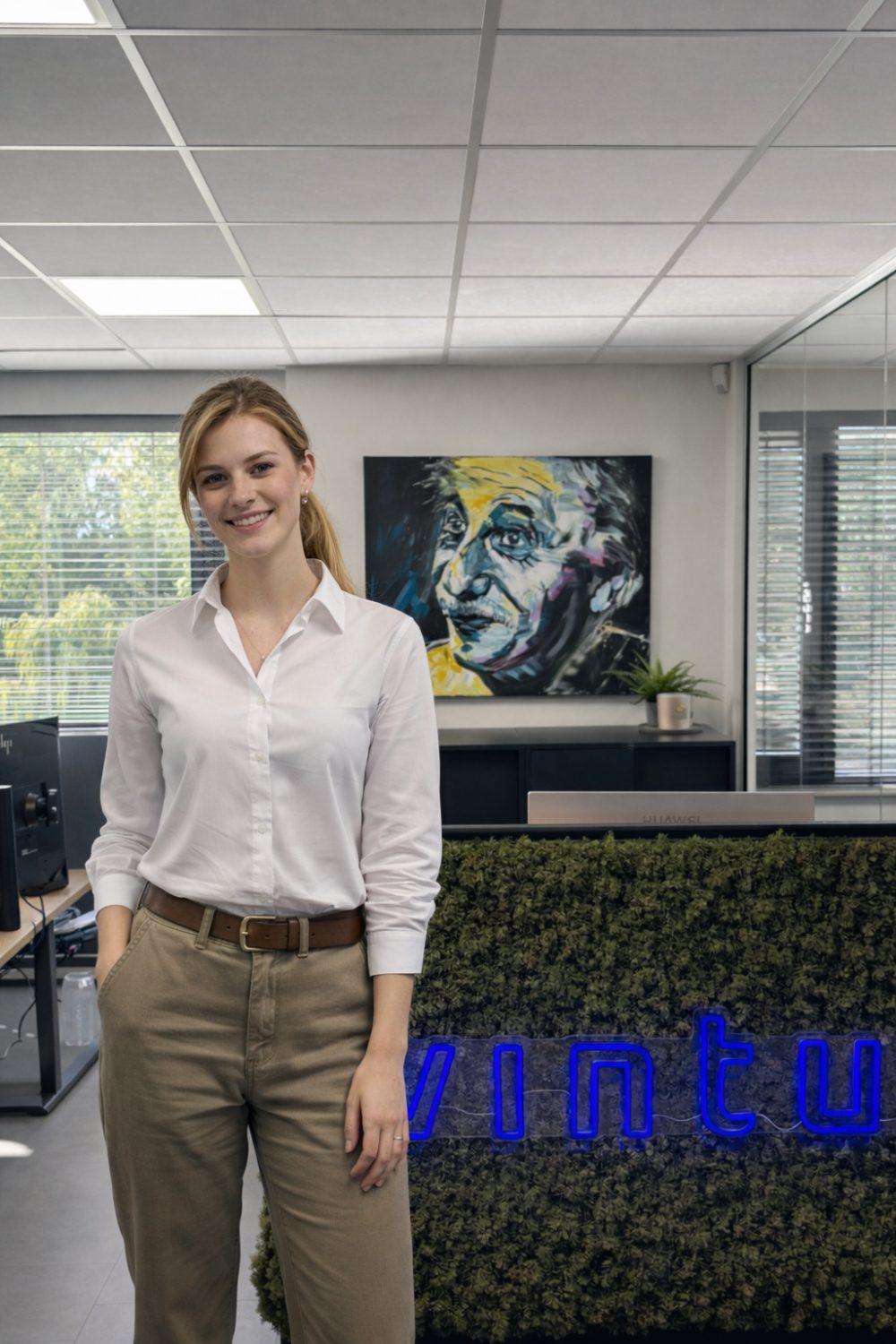 Het kantoor van Vintus met neonlogo